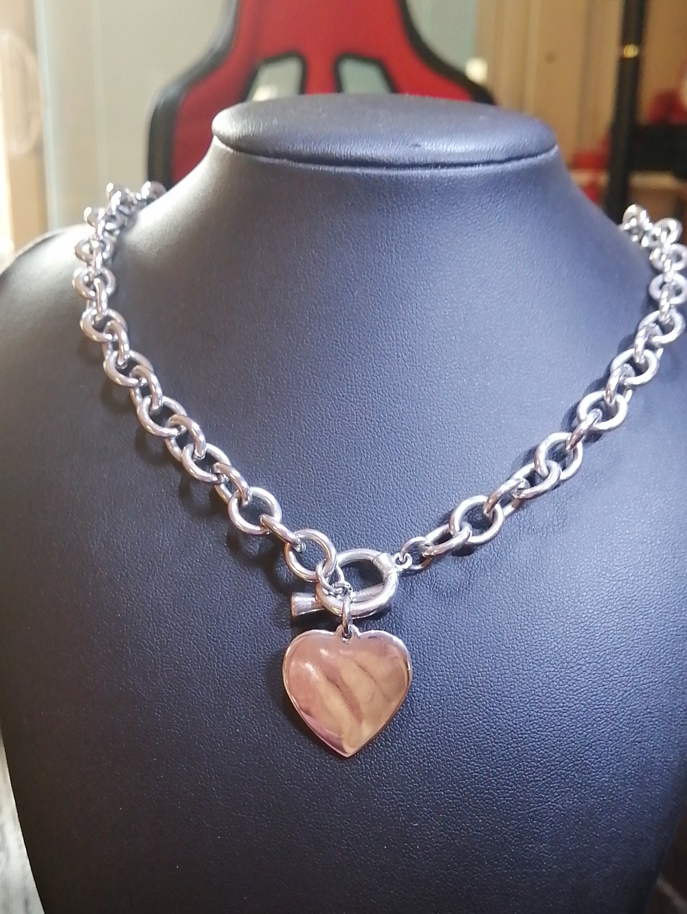 Gorgeous Heart Toggle  Necklace 18" Long